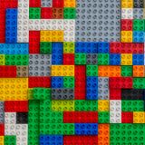 Jouer (sérieusement) avec des blocs LEGO® !
- Photo : iStock